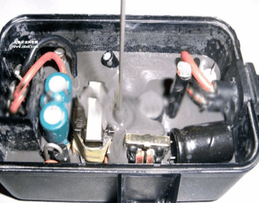 Epoxy Thermal Conductive Adhesive